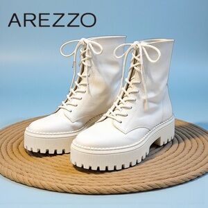 Arezzo Maya Lug Sole Combat Boots Size 7.5 Panacota EXCELLENT Store Display